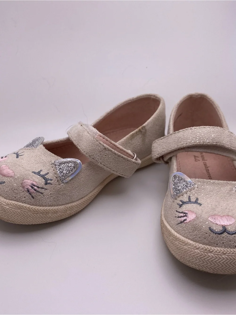 Girls Cream Cat Mary Jane Dress Shoes with Glitter Ears